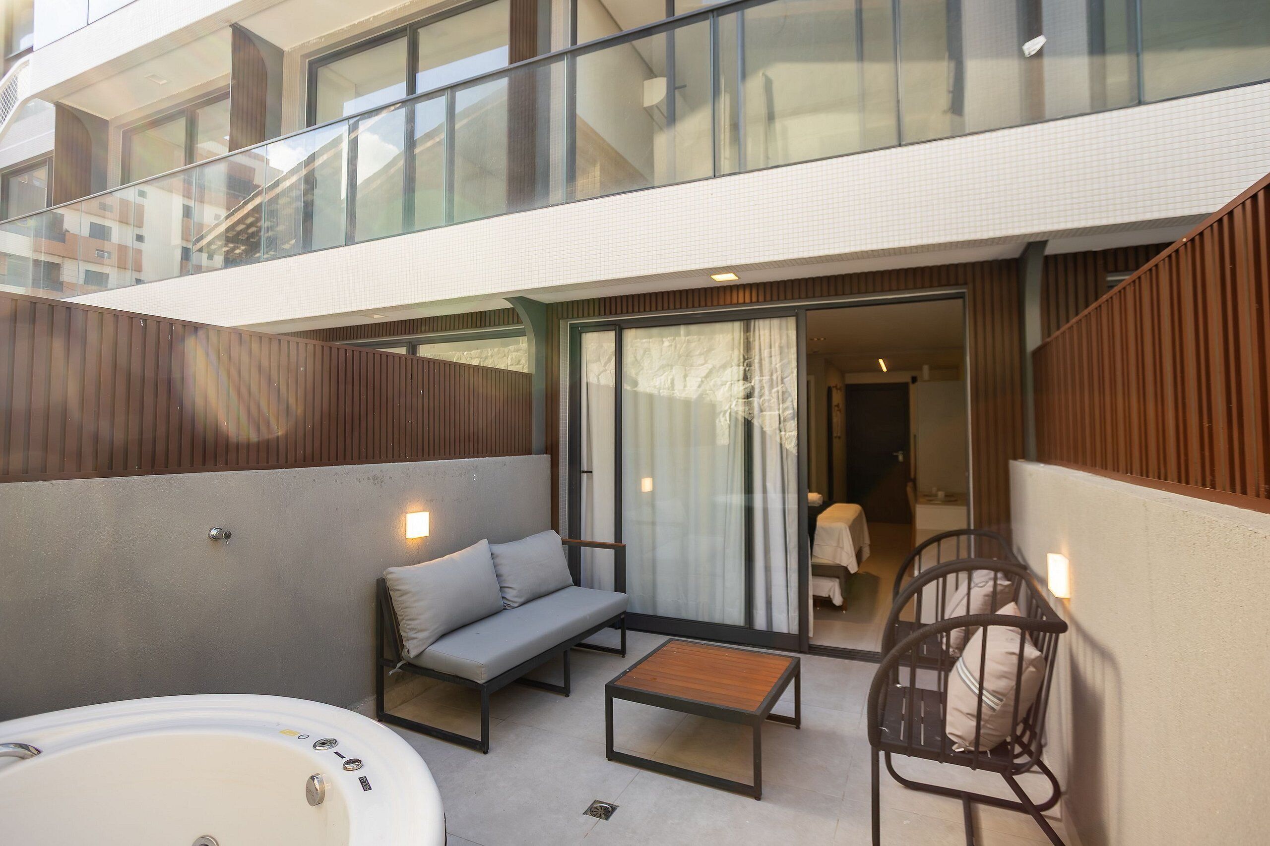 Bain à remous extérieur