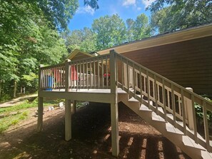 Property grounds - Peaceful 4-bedroom bed & breakfast with AC in Snellville (Snellville)