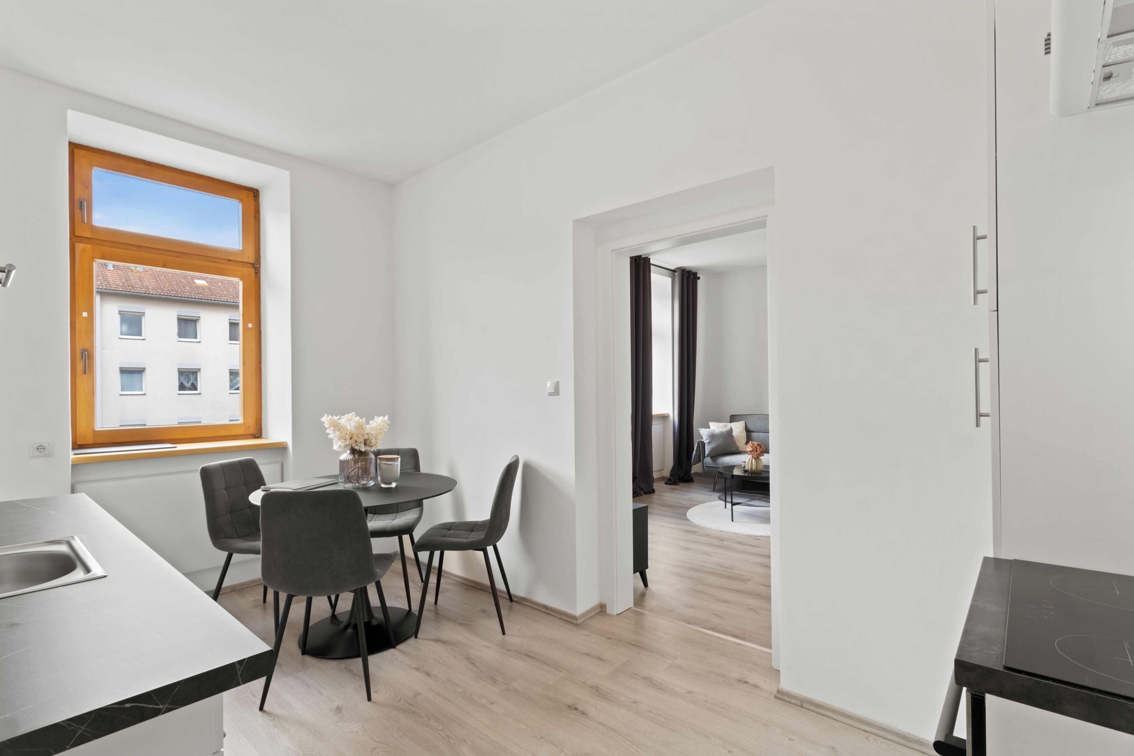 Comfort Apartment, 1 Queen Bed with Sofa bed | Dining