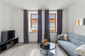 Comfort Apartment, 1 Queen Bed with Sofa bed | Living area - Faraway Homes Studios St.Michael (Liesingtal)