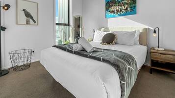 2 bedrooms, iron/ironing board, travel cot, free WiFi