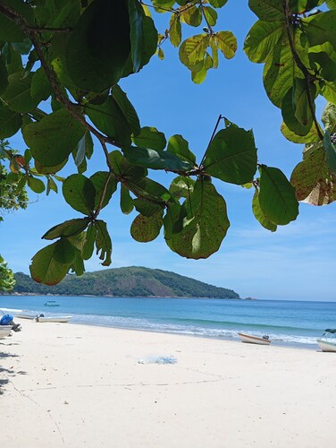 Chalet on Praia do Sono beach in Paraty. For up to 4 people.
