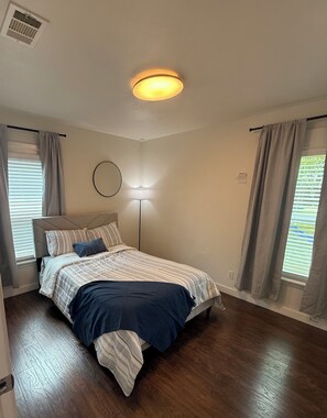 3 Schlafzimmer, Bügeleisen/Bügelbrett, WLAN, Bettwäsche