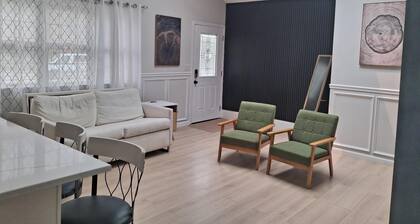 Elegant 3 bedroom, 2 full bathroom in Uniondale