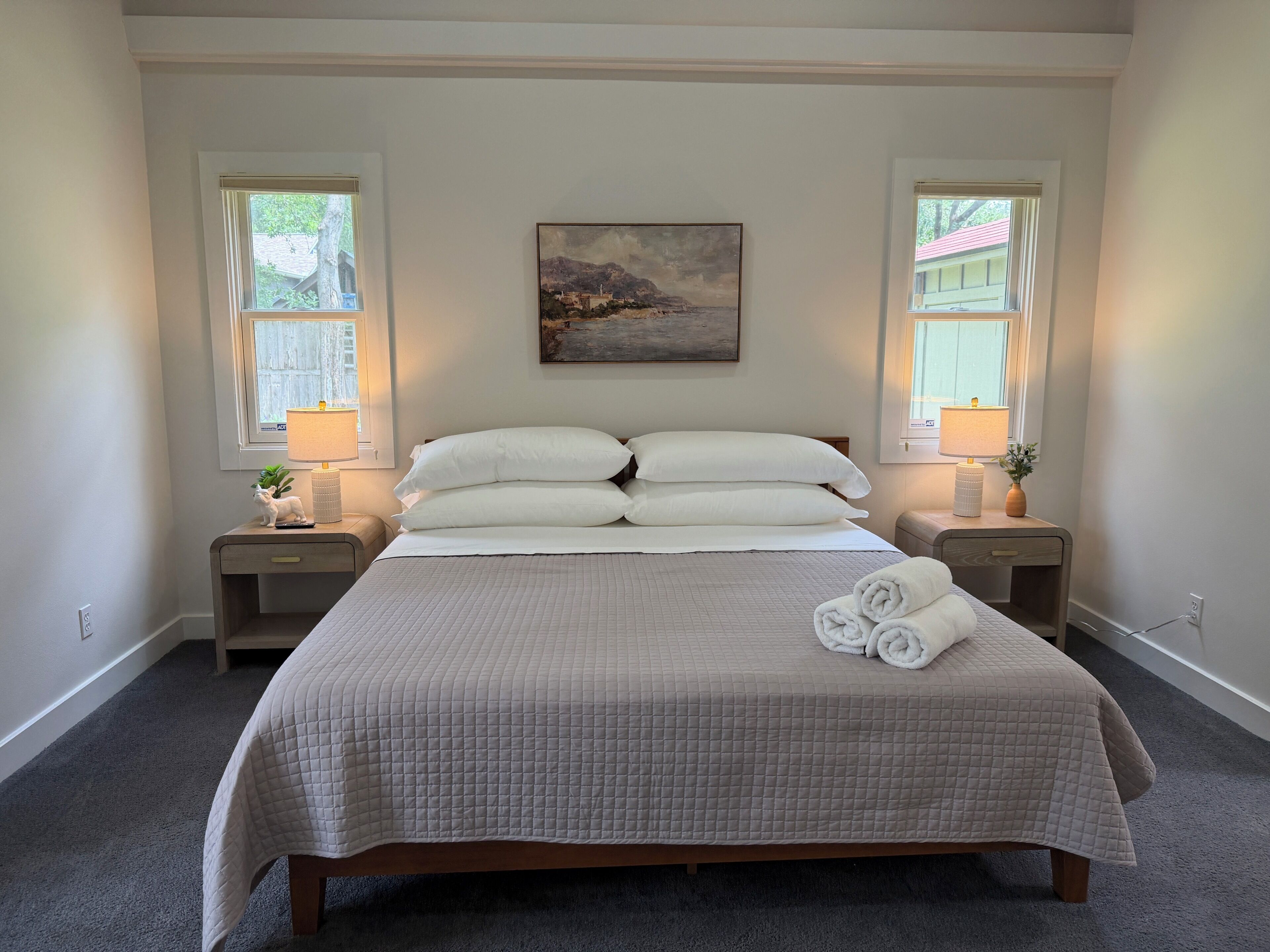 3 bedrooms, desk, iron/ironing board, WiFi