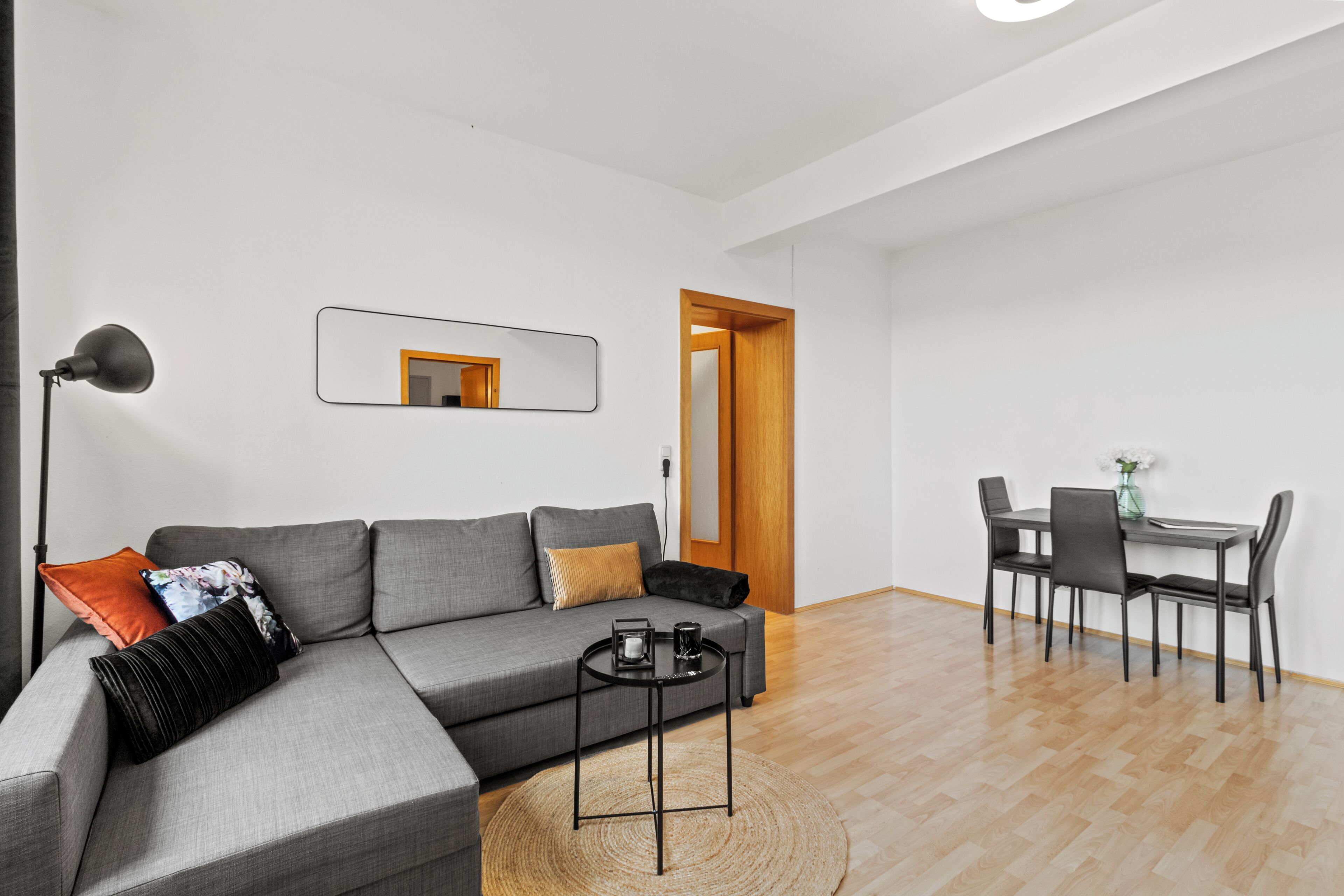 Familienapartment, 2 Schlafzimmer, Gartenblick | Wohnbereich
