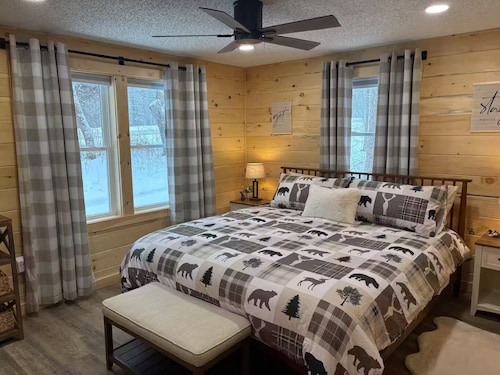 11m Killington & Okemo - New Cozy Ski Cabin / Rt 100 Access, Mudroom, Fireplace
