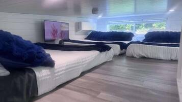 WiFi, bed sheets