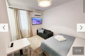 Room - Cozy 1-bedroom studio in city center of Split, Croatia (Split)