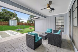 Terrace/patio - Paradiso in Frisco, A perfect home away from home in North, Dallas! (Frisco)