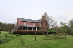 Exterior - The Homestead at Anderson Ridge |Pool & Trails (Schellsburg)