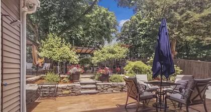 Spacious 5-bedroom house in superb Dedham with AC comfort