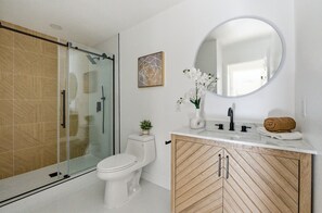 Bathroom - Modern 3Bed 2Bath house with AC in San Jose (San Jose)