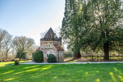 Grimsbury Castle - Luxury Cottages