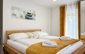 2 Schlafzimmer, Bügeleisen/Bügelbrett, kostenloses WLAN