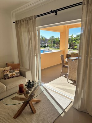 Living area - Vale de Lobo - stylish beach and golf retreat (Almancil)