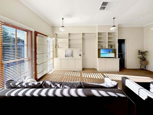 Gurwood Stay - All of the Comforts