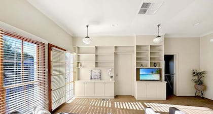 Gurwood Stay - All of the Comforts