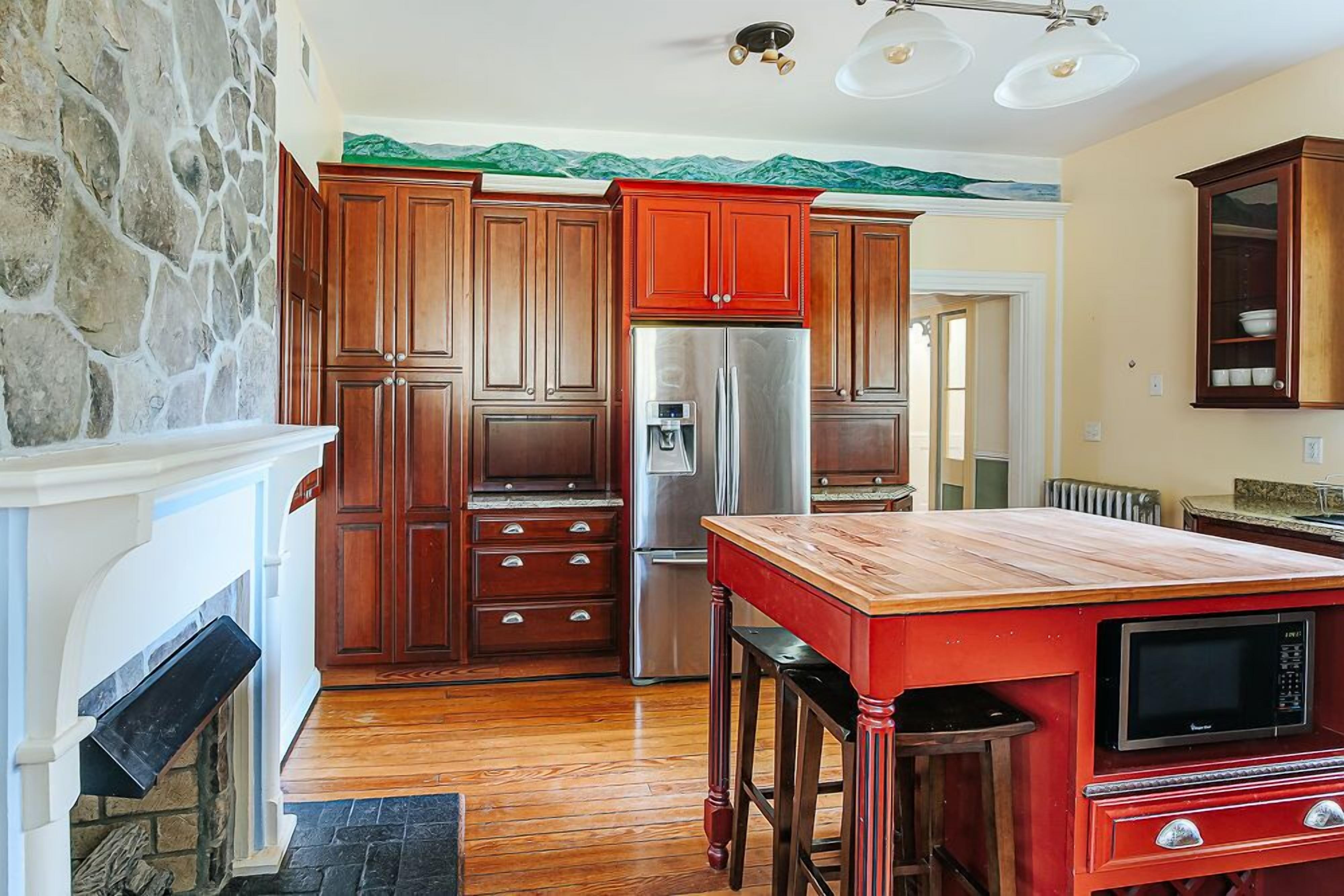 House, Private Bathroom (Clonmel Acres) | Shared kitchen
