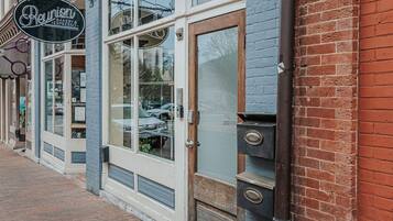 Apartment, Private Bathroom (Daydream & Draft) | Exterior