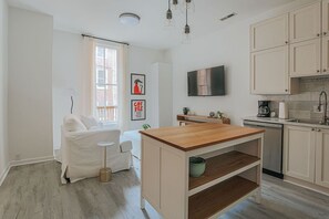 Shared kitchen - Daydream & Draft (Staunton)