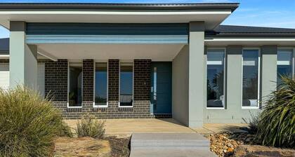 Paradise Drive - All of the comforts
