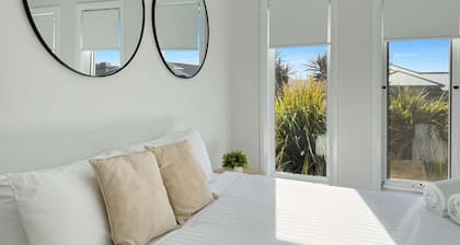 Paradise Drive - All of the comforts