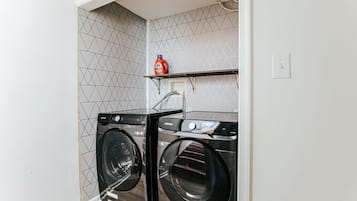 Casa, bagno privato (Fox Hill) | Lavanderia