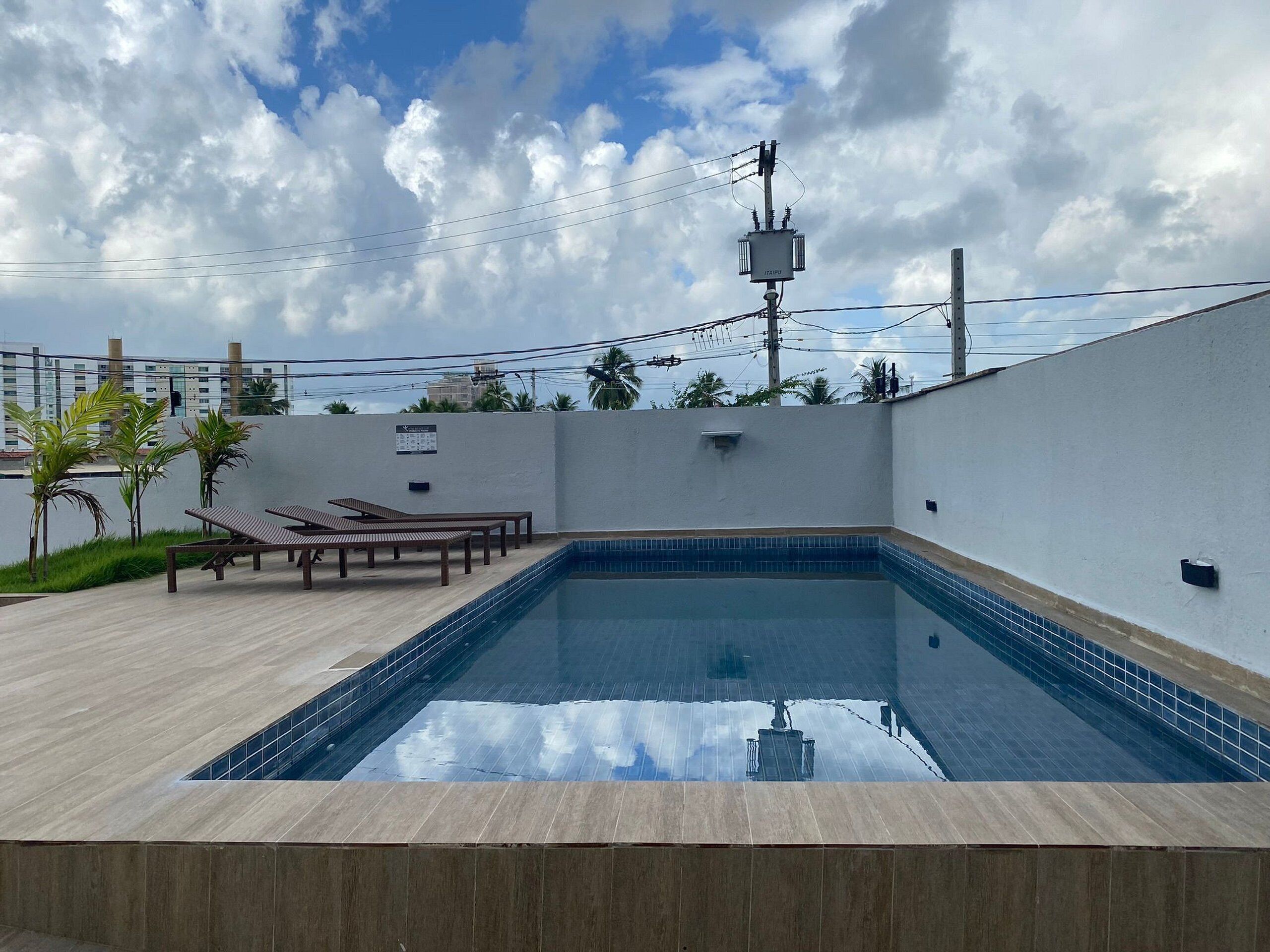 Apartamento básico | Piscina