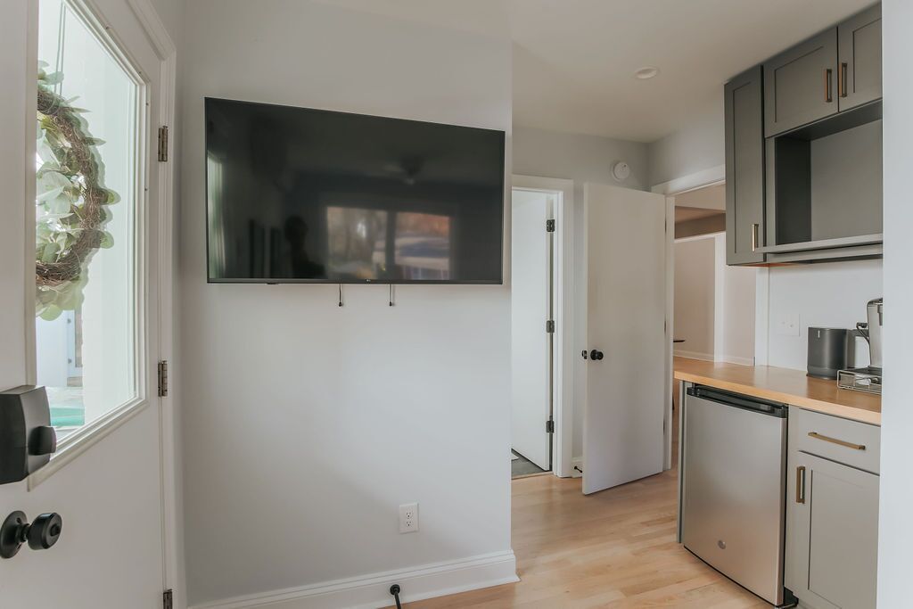 Hus - privat badeværelse (Hardwood Hall) | 4 soveværelser