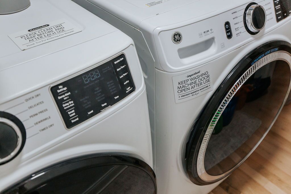 House, Private Bathroom (Hardwood Hall) | Laundry room