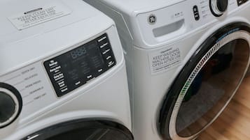 House, Private Bathroom (Hardwood Hall) | Laundry room