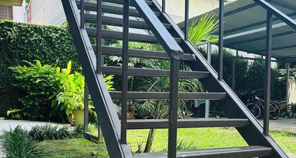 Einoah Apartment Private, Safe and Close to Everything