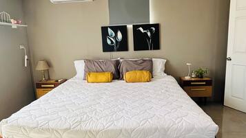 1 habitación, tabla de planchar con plancha, wifi y ropa de cama