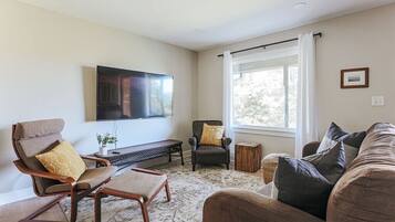 Hus, privat bad (Hillside Haven) | Lounge