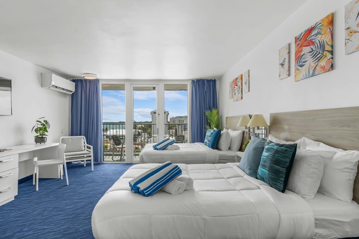 Comfort-Studio, Balkon, eingeschränkter Meerblick | Bügeleisen/Bügelbrett, kostenloses WLAN, Bettwäsche
