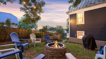 House, Private Bathroom (Hilltop Hideaway) | Exterior