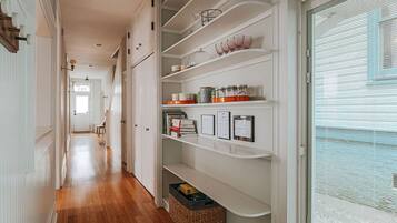 House, Private Bathroom (Hilltop Hideaway) | Interior