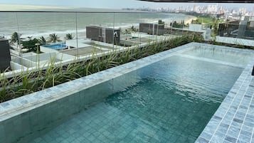 Phòng Suite tiện nghi đơn giản | Hồ bơi | Hồ bơi ngoài trời