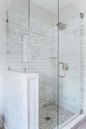 Appartement, salle de bain privée (Magnolia Suite) | Salle de bain