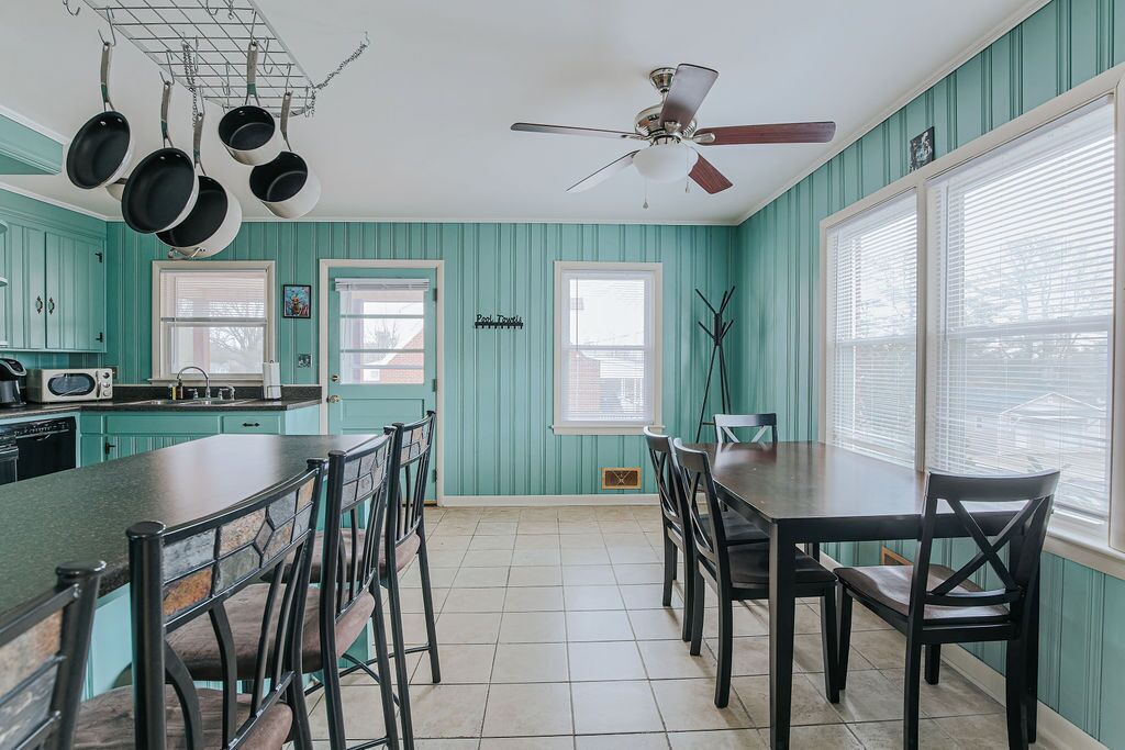 House, Private Bathroom (Millhouse) | Shared kitchen