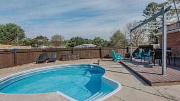 House, Private Bathroom (Millhouse) | Outdoor pool