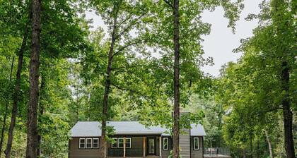 Nelson Cozy Cabin