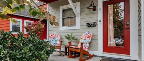 House, Private Bathroom (Oasis on 5th) | Exterior
