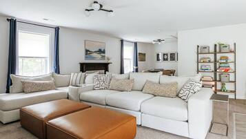 Hus - privat badrum (Pine and Vine) | Lounge