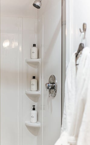 Apartment, Private Bathroom (Staunton Underground) | Bilik Mandi
