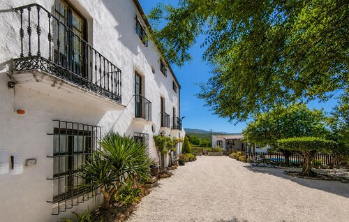 Stunning home in Alcala la Real