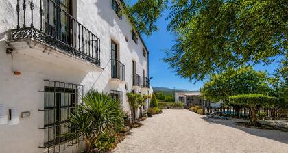 Stunning home in Alcala la Real
