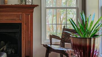 Cabin, Private Bathroom (The Pond Cabin) | Lounge
