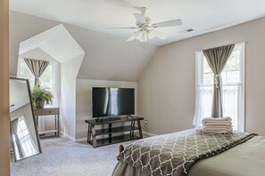 3 bedrooms - The Pond Cabin (Linden)